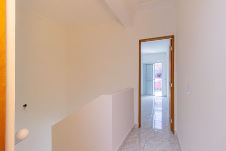 Casa à venda com 73m², 2 quartos e 1 vaga Casa à venda com 73m², 2 quartos e 1 vagaCorredor