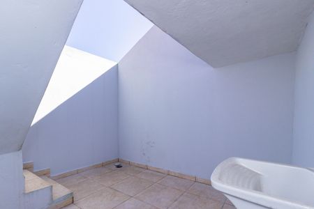 Lavanderia de casa à venda com 2 quartos, 73m² em Vila Yara, São Paulo