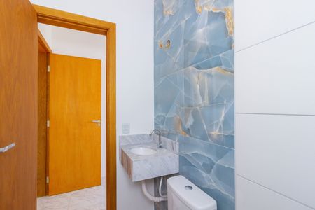 Casa à venda com 73m², 2 quartos e 2 vagasBanheiro Quarto 1
