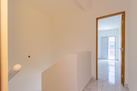 Corredor Superior de casa à venda com 2 quartos, 73m² em Vila Yara, São Paulo