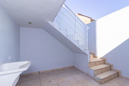 Lavanderia de casa à venda com 2 quartos, 73m² em Vila Yara, São Paulo