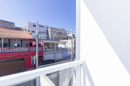 Casa à venda com 73m², 2 quartos e 2 vagasVaranda Quarto 2