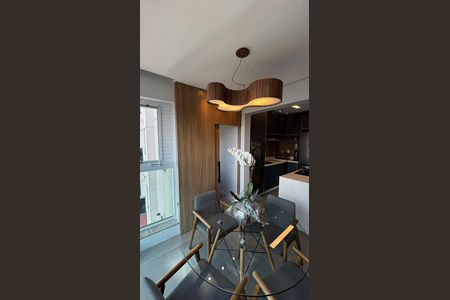 Apartamento à venda com 73m², 2 quartos e 2 vagas Apartamento à venda com 73m², 2 quartos e 2 vagasCozinha Varanda