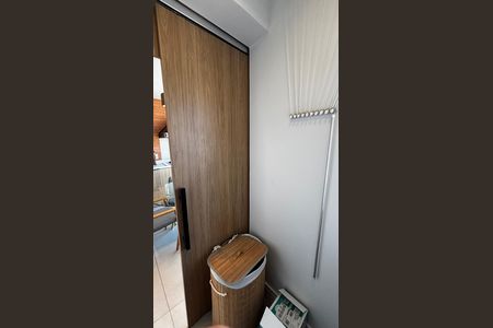 Apartamento à venda com 73m², 2 quartos e 2 vagas Apartamento à venda com 73m², 2 quartos e 2 vagasÁrea de Serviço