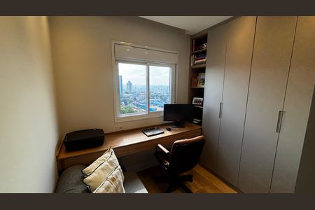 Quarto de apartamento à venda com 2 quartos, 73m² em Vila Eldizia, Santo André