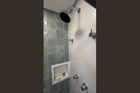 Apartamento à venda com 73m², 2 quartos e 2 vagas Apartamento à venda com 73m², 2 quartos e 2 vagasBanheiro da Suíte