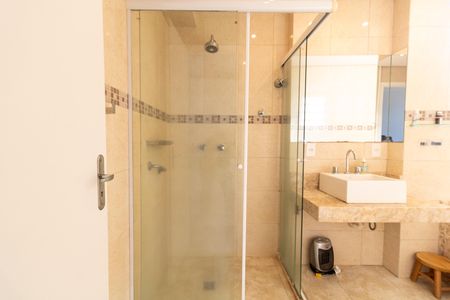 Apartamento para alugar com 105m², 2 quartos e sem vaga Apartamento para alugar com 105m², 2 quartos e sem vagaBanheiro