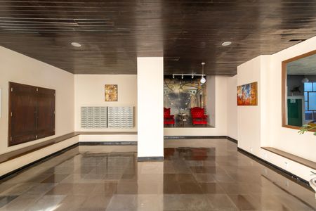Apartamento para alugar com 105m², 2 quartos e sem vaga Apartamento para alugar com 105m², 2 quartos e sem vagaHall de entrada