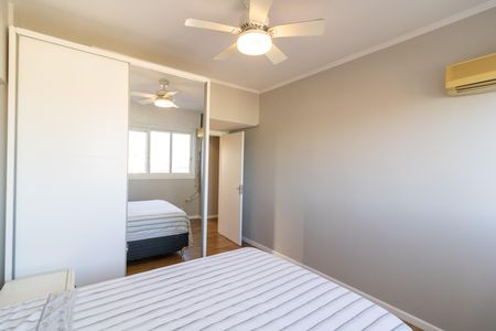 Suíte de apartamento para alugar com 2 quartos, 105m² em Centro Histórico, Porto Alegre