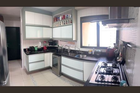 Apartamento à venda com 158m², 3 quartos e 3 vagasFoto 06