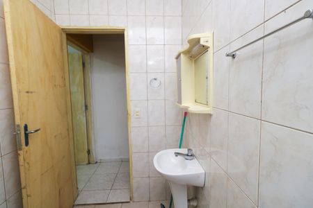 Casa para alugar com 72m², 1 quarto e sem vaga Casa para alugar com 72m², 1 quarto e sem vagaBanheiro