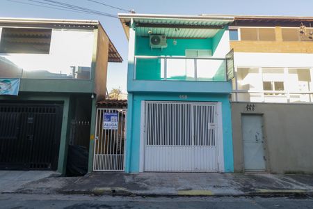 Fachada de casa para alugar com 1 quarto, 72m² em Parque João Ramalho, Santo André