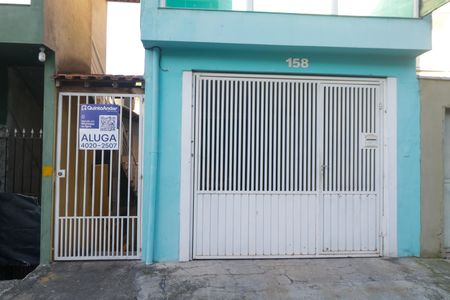 Placa instalada em 15/07/2026 com o código UYLW-610 de casa para alugar com 1 quarto, 72m² em Parque João Ramalho, Santo André