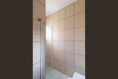 Banheiro de casa para alugar com 2 quartos, 70m² em Bela Vista, Osasco