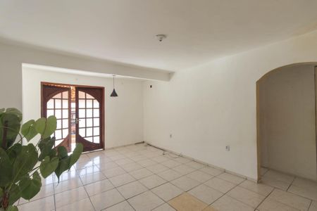 Casa para alugar com 2 quartos, 70m² em Rocha, São Gonçalo