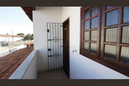 Varanda de casa de condomínio para alugar com 2 quartos, 102m² em Jardim Excelcior, Cabo Frio