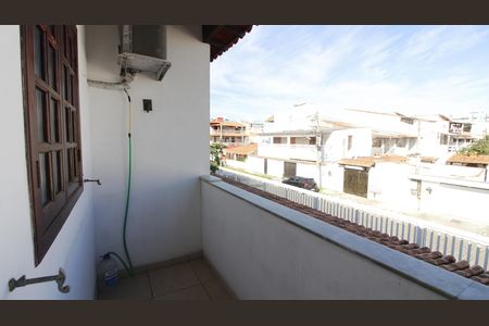 Casa de condomínio para alugar com 102m², 2 quartos e 1 vagaVaranda