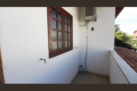 Casa de condomínio para alugar com 102m², 2 quartos e 1 vagaVaranda