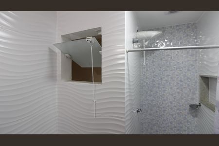 Banheiro 1 de casa de condomínio para alugar com 2 quartos, 102m² em Jardim Excelcior, Cabo Frio