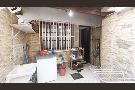 Casa de condomínio para alugar com 102m², 2 quartos e 1 vagaÁrea de Serviço