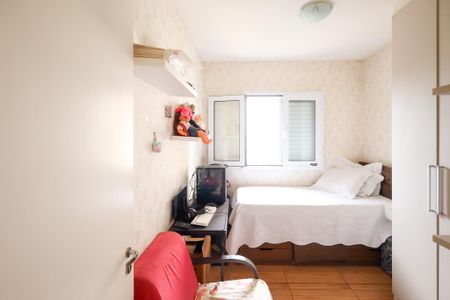 Apartamento à venda com 74m², 3 quartos e 2 vagas Apartamento à venda com 74m², 3 quartos e 2 vagasQuarto 2