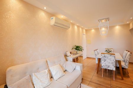 Apartamento à venda com 74m², 3 quartos e 2 vagas Apartamento à venda com 74m², 3 quartos e 2 vagasSala