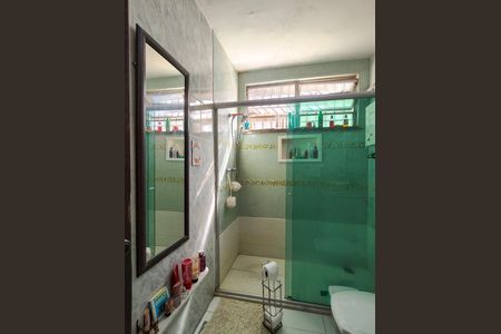 Apartamento à venda com 65m², 2 quartos e 2 vagas Apartamento à venda com 65m², 2 quartos e 2 vagasBanheiro Corredor