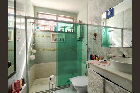 Apartamento à venda com 65m², 2 quartos e 2 vagas Apartamento à venda com 65m², 2 quartos e 2 vagasBanheiro Corredor