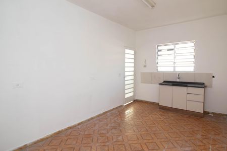 Casa para alugar com 60m², 2 quartos e 1 vaga Casa para alugar com 60m², 2 quartos e 1 vagaCozinha