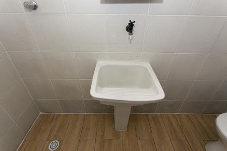 Studio para alugar com 15m², 1 quarto e sem vaga Studio para alugar com 15m², 1 quarto e sem vagaBanheiro - Tanque
