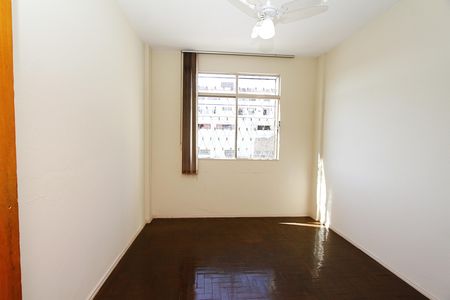 Apartamento para alugar com 72m², 3 quartos e sem vagaQuarto 2 