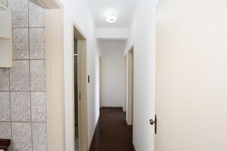 Corredor de apartamento para alugar com 3 quartos, 72m² em Padre Eustáquio, Belo Horizonte