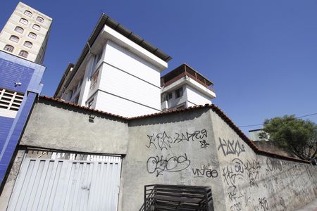Fachada de apartamento para alugar com 3 quartos, 72m² em Padre Eustáquio, Belo Horizonte