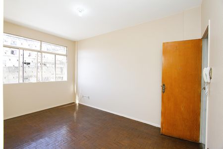 Apartamento para alugar com 72m², 3 quartos e sem vagaSala