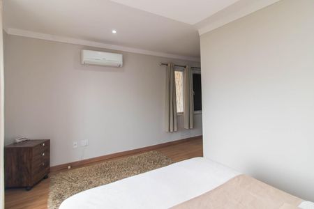 Quarto 3 de casa de condomínio à venda com 4 quartos, 200m² em Aberta dos Morros, Porto Alegre