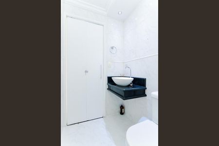 Apartamento para alugar com 77m², 2 quartos e 1 vagaBanheiro Social