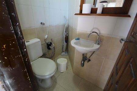 Lavabo de apartamento para alugar com 3 quartos, 220m² em Barra Olímpica, Rio de Janeiro