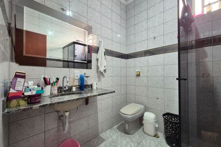 Casa para alugar com 70m², 2 quartos e 1 vaga Casa para alugar com 70m², 2 quartos e 1 vagaBanheiro da Suíte