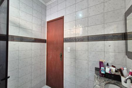 Casa para alugar com 70m², 2 quartos e 1 vaga Casa para alugar com 70m², 2 quartos e 1 vagaBanheiro da Suíte