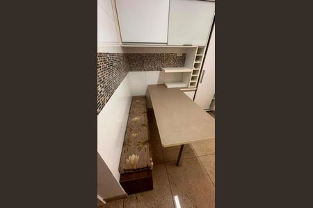 Cozinha de apartamento para alugar com 2 quartos, 70m² em Vila Cordeiro, São Paulo