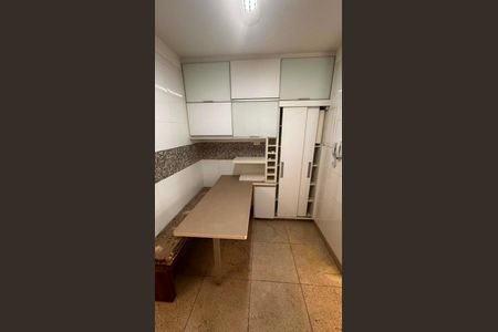 Cozinha de apartamento para alugar com 2 quartos, 70m² em Vila Cordeiro, São Paulo