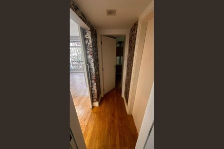 Corredor de apartamento para alugar com 2 quartos, 70m² em Vila Cordeiro, São Paulo