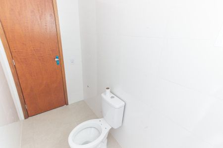 Banheiro de apartamento à venda com 2 quartos, 54m² em Vila Canero, São Paulo