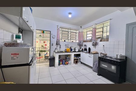 Casa à venda com 236m², 7 quartos e 2 vagas Casa à venda com 236m², 7 quartos e 2 vagasCozinha