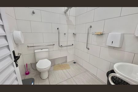 Casa à venda com 236m², 7 quartos e 2 vagas Casa à venda com 236m², 7 quartos e 2 vagasBanheiro