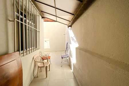 Apartamento à venda com 2 quartos, 62m² em Sagrada Família, Belo Horizonte