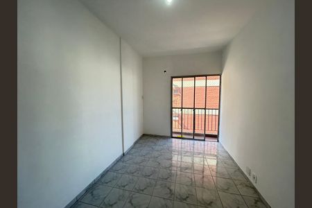 Apartamento para alugar com 2 quartos, 21m² em Todos Os Santos, Rio de Janeiro