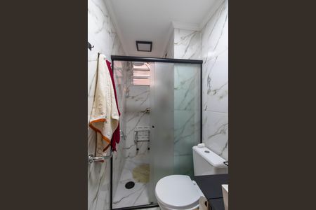 Banheiro de apartamento para alugar com 2 quartos, 55m² em Parque Renato Maia, Guarulhos