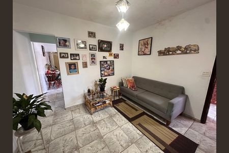 Sala de casa para alugar com 3 quartos, 70m² em Parque Maria Domitila, São Paulo