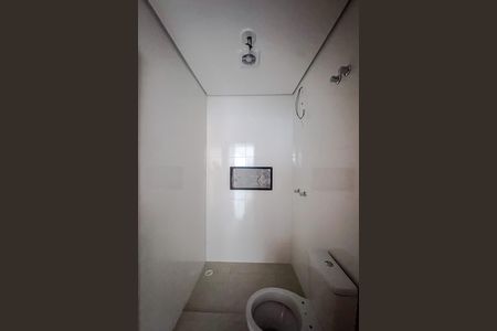Banheiro de apartamento à venda com 2 quartos, 50m² em Vila Canero, São Paulo